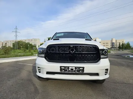 Dodge RAM 2018 года за 28 000 000 тг. в Павлодар – фото 2