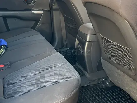 Hyundai Santa Fe 2011 года за 7 300 000 тг. в Актобе – фото 9