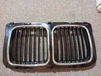Решётка радиатора (ноздри) BMW5 E 34 1985-93 за 8 000 тг. в Алматы