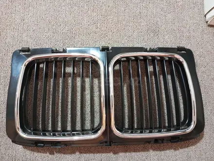 Решётка радиатора (ноздри) BMW5 E 34 1985-93 за 8 000 тг. в Алматы