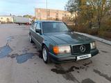 Mercedes-Benz E 200 1990 года за 970 000 тг. в Караганда – фото 4