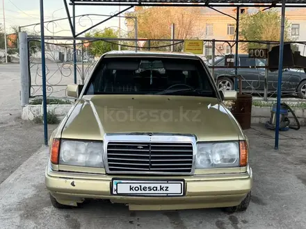 Mercedes-Benz E 300 1991 года за 1 100 000 тг. в Жезказган – фото 2
