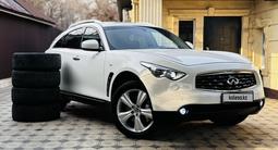 Infiniti FX37 2011 года за 8 700 000 тг. в Алматы