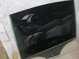 Стекло задней правой двери на BMW f10 5 за 25 000 тг. в Алматы