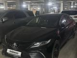 Toyota Camry 2024 года за 18 500 000 тг. в Атырау