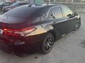 Toyota Camry 2024 года за 18 500 000 тг. в Атырау – фото 2