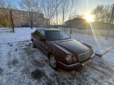 Mercedes-Benz E 200 1995 года за 3 000 000 тг. в Экибастуз – фото 2