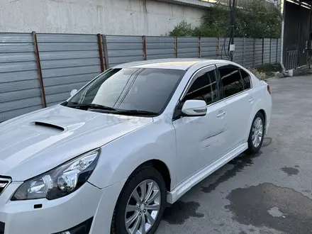 Subaru Legacy 2010 года за 6 200 000 тг. в Алматы – фото 3