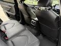 Toyota Camry 2023 года за 19 000 000 тг. в Актобе – фото 11