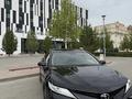 Toyota Camry 2023 года за 19 000 000 тг. в Актобе – фото 3