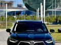 Toyota Highlander 2023 года за 33 000 000 тг. в Астана – фото 18