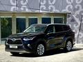 Toyota Highlander 2023 года за 33 000 000 тг. в Астана – фото 24