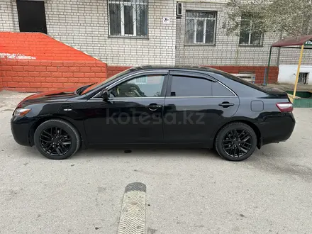 Toyota Camry 2007 года за 6 800 000 тг. в Актобе – фото 12