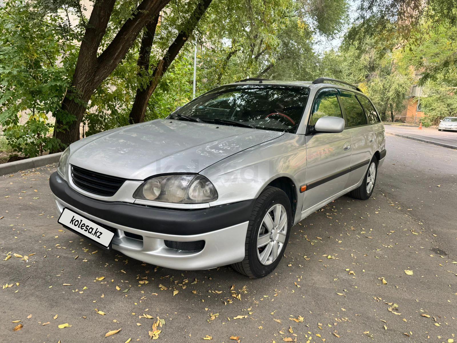 Toyota Avensis 1999 г.