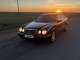 Mercedes-Benz E 200 1995 годаүшін1 900 000 тг. в Экибастуз