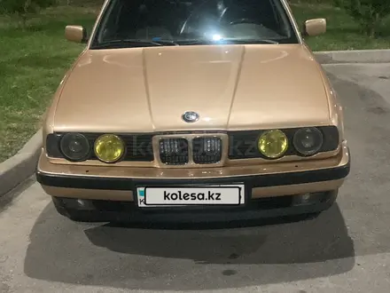 BMW 525 1991 года за 1 600 000 тг. в Шымкент – фото 2