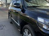 Toyota Land Cruiser 2017 года за 31 800 000 тг. в Алматы – фото 3