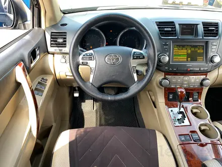 Toyota Highlander 2011 года за 12 460 000 тг. в Алматы – фото 11