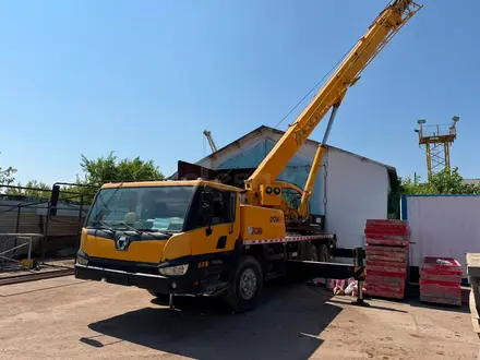 XCMG  Автокран XCMG 2014 года за 32 000 000 тг. в Астана – фото 2