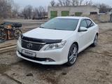 Toyota Camry 2014 года за 8 500 000 тг. в Семей – фото 2