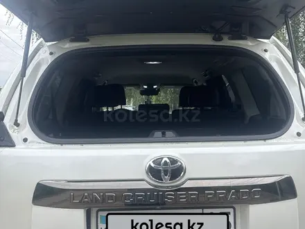 Toyota Land Cruiser Prado 2020 года за 23 200 000 тг. в Алматы – фото 11