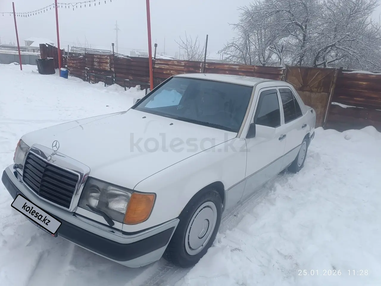 Mercedes-Benz E-Class, 1993