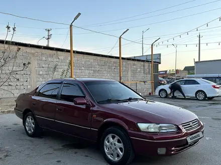 Toyota Camry 1998 года за 3 000 000 тг. в Шымкент – фото 31