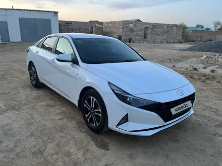 Hyundai Elantra 2021 года за 10 000 000 тг. в Бейнеу – фото 4