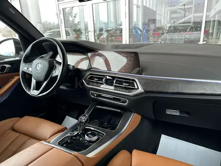 BMW X5 2022 года за 38 000 000 тг. в Алматы – фото 14