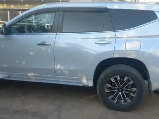 Mitsubishi Montero Sport, 2021