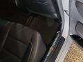 Toyota Camry 2017 года за 6 800 000 тг. в Атырау – фото 6
