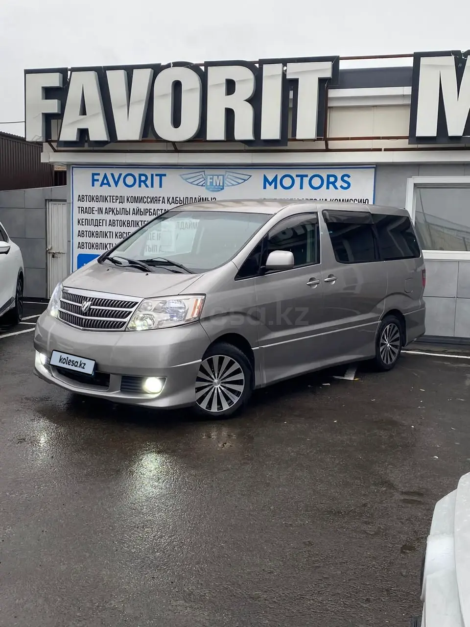Toyota Alphard, 2004