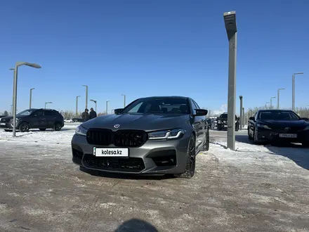 BMW M5 2022 года за 66 000 000 тг. в Астана – фото 2