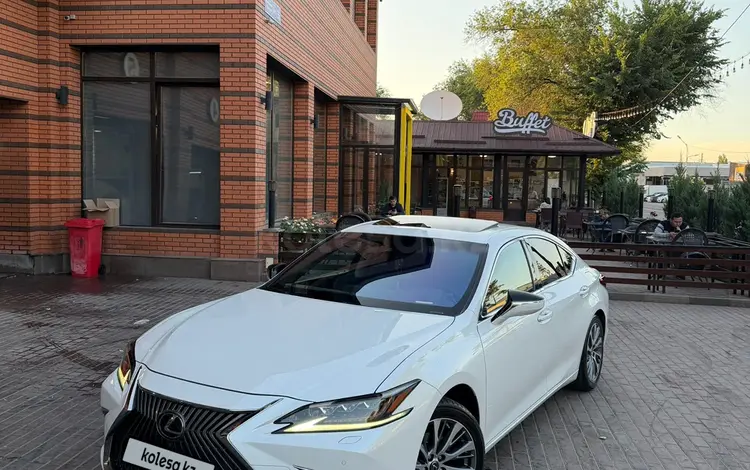 Lexus ES 250 2019 годаүшін19 500 000 тг. в Алматы