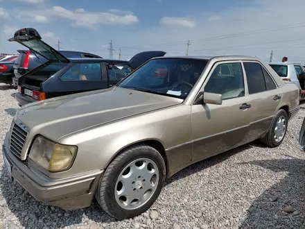 Mercedes-Benz E 280 1993 года за 1 700 000 тг. в Алматы