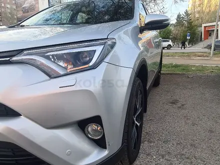 Toyota RAV4 2018 года за 12 000 000 тг. в Павлодар – фото 11