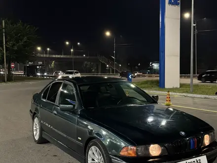 BMW 528 1999 года за 2 500 000 тг. в Алматы – фото 2