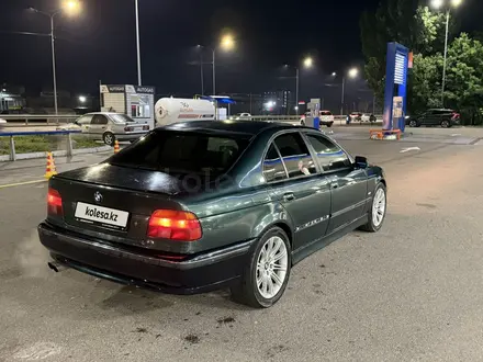 BMW 528 1999 года за 2 500 000 тг. в Алматы – фото 4