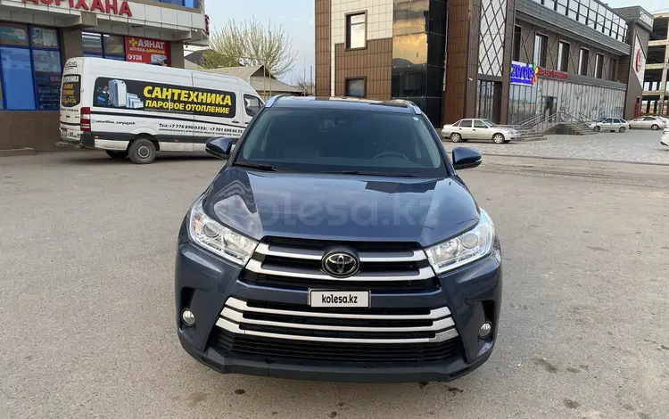 Toyota Highlander 2019 годаfor19 200 000 тг. в Шымкент