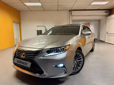 Lexus ES 350 2017 года за 18 500 000 тг. в Алматы