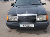 Mercedes-Benz E 320 1991 года за 1 700 000 тг. в Алматы