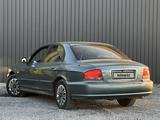 Hyundai Sonata 2003 года за 3 000 000 тг. в Актобе – фото 4