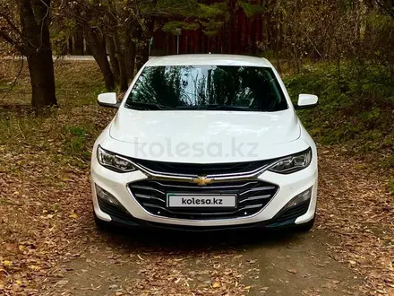 Chevrolet Malibu 2018 года за 10 500 000 тг. в Алматы – фото 5