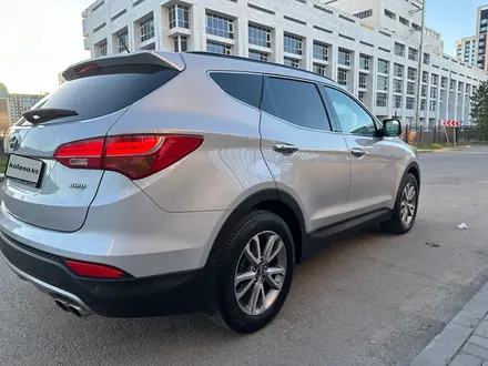 Hyundai Santa Fe 2013 года за 9 300 000 тг. в Астана – фото 12