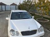 Mercedes-Benz C 230 2006 года за 3 800 000 тг. в Атырау – фото 2