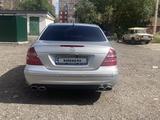 Mercedes-Benz E 320 2002 годаүшін6 100 000 тг. в Караганда – фото 5