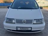 Volkswagen Sharan 1996 года за 3 500 000 тг. в Уральск