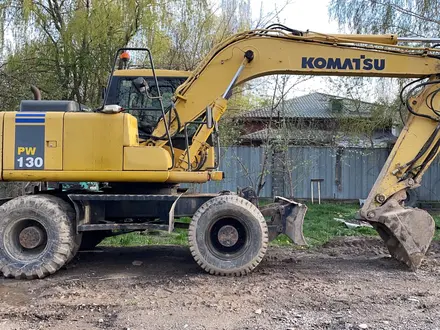 Komatsu  PW130 2007 года за 23 000 000 тг. в Алматы