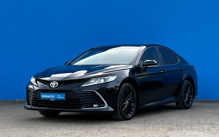 Toyota Camry 2022 года за 15 000 000 тг. в Алматы