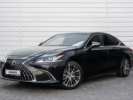 Lexus ES 250 2023 года за 25 000 000 тг. в Астана